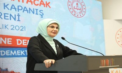 Emine Erdoğan Kütüphanesiz Okul Kalmayacak Projesi Kapanış Töreni’ne katıldı