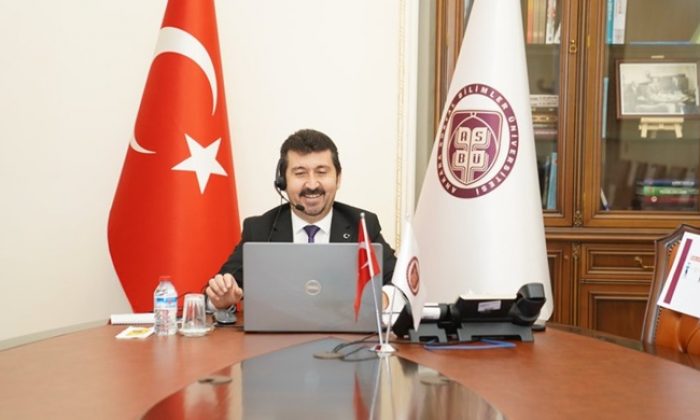 Prof. Dr. Musa Kazım Arıcan: İslâm ilim ve tevhit merkezlidir