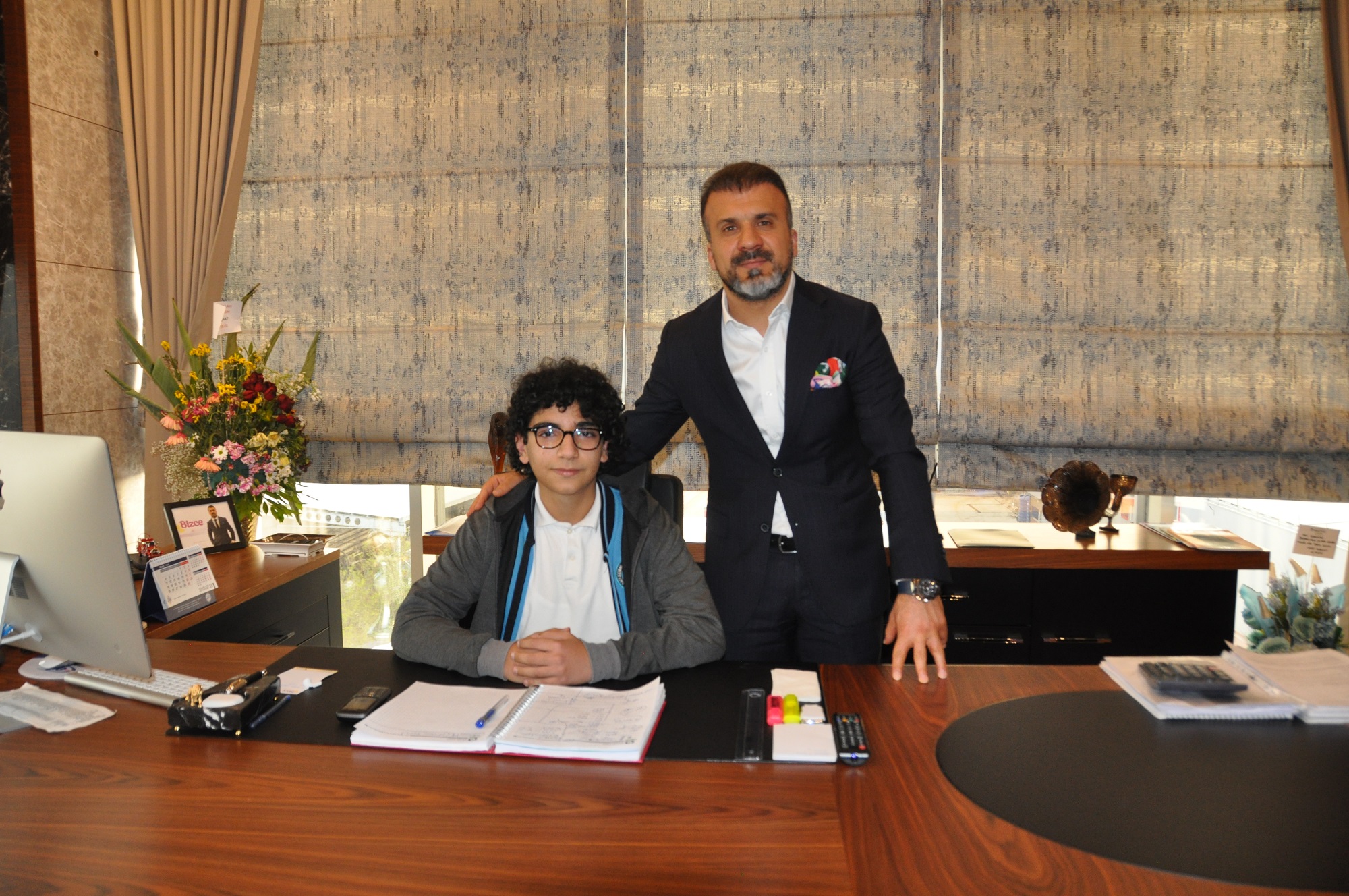 Kadooğlu Koltuğu Devretti  Kadooğlu Holding’in en önemli önceliği eğitimdir