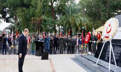 Cumhurbaşkanı Ersin Tatar, Ulu Önder Mustafa Kemal Atatürk’ün vefatının 84’üncü yıl dönümü dolayısıyla Lefkoşa Atatürk Anıtı önünde düzenlenen törene katıldı.