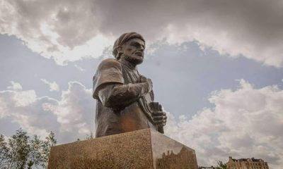 Tacik-Fars bilim adamı Abuali ibn Sino’nun büstü Astana’da açıldı