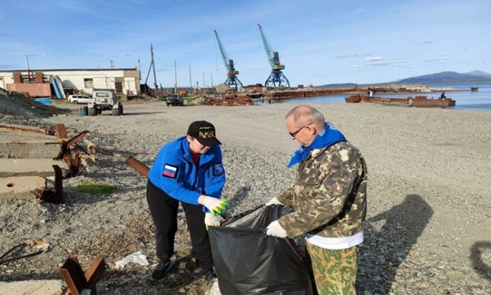 При поддержке «Единой России» на Чукотке провели акцию «Особенности национальной уборки»