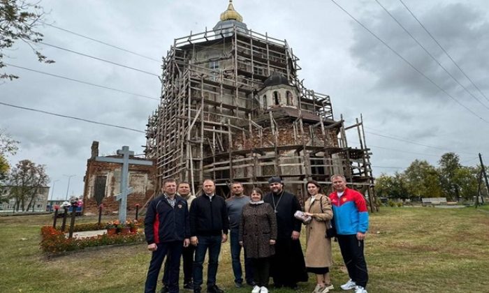 «Единая Россия» помогает восстанавливать храм в Свердловской области